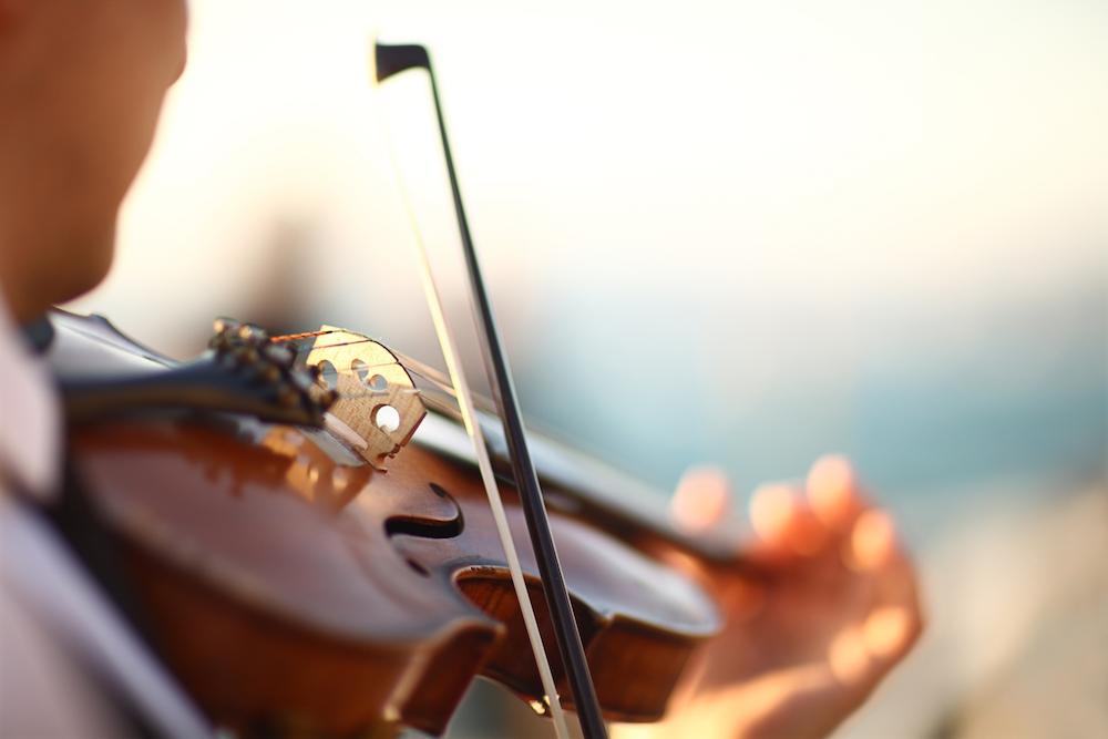 Close up of a violinist playing the violin